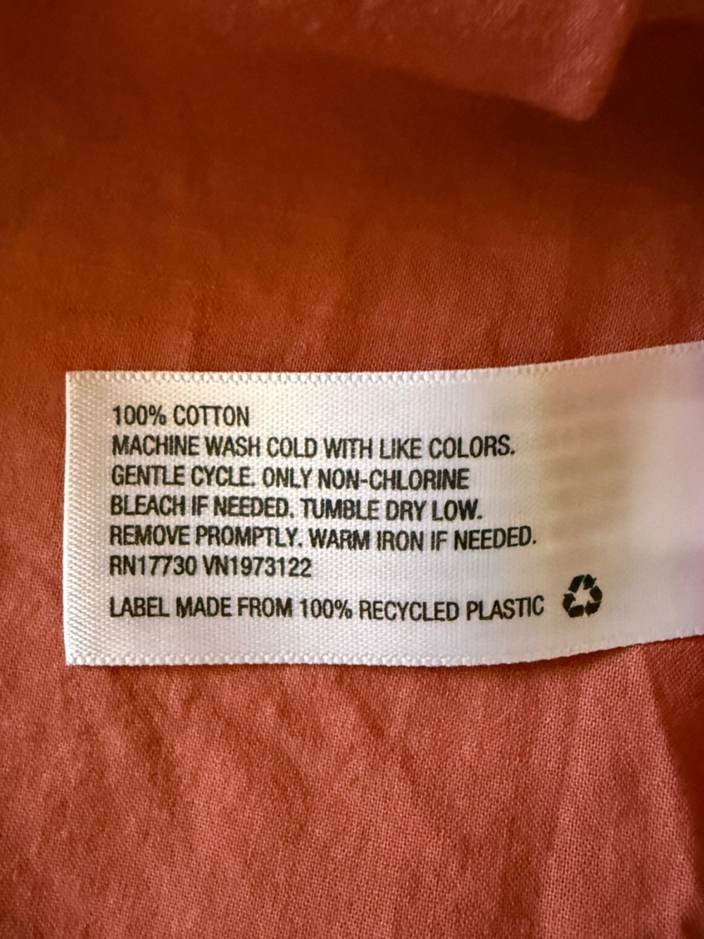 NWT Universal Thread Women's Rust Button-Down Blouse - Picture 5 of 5